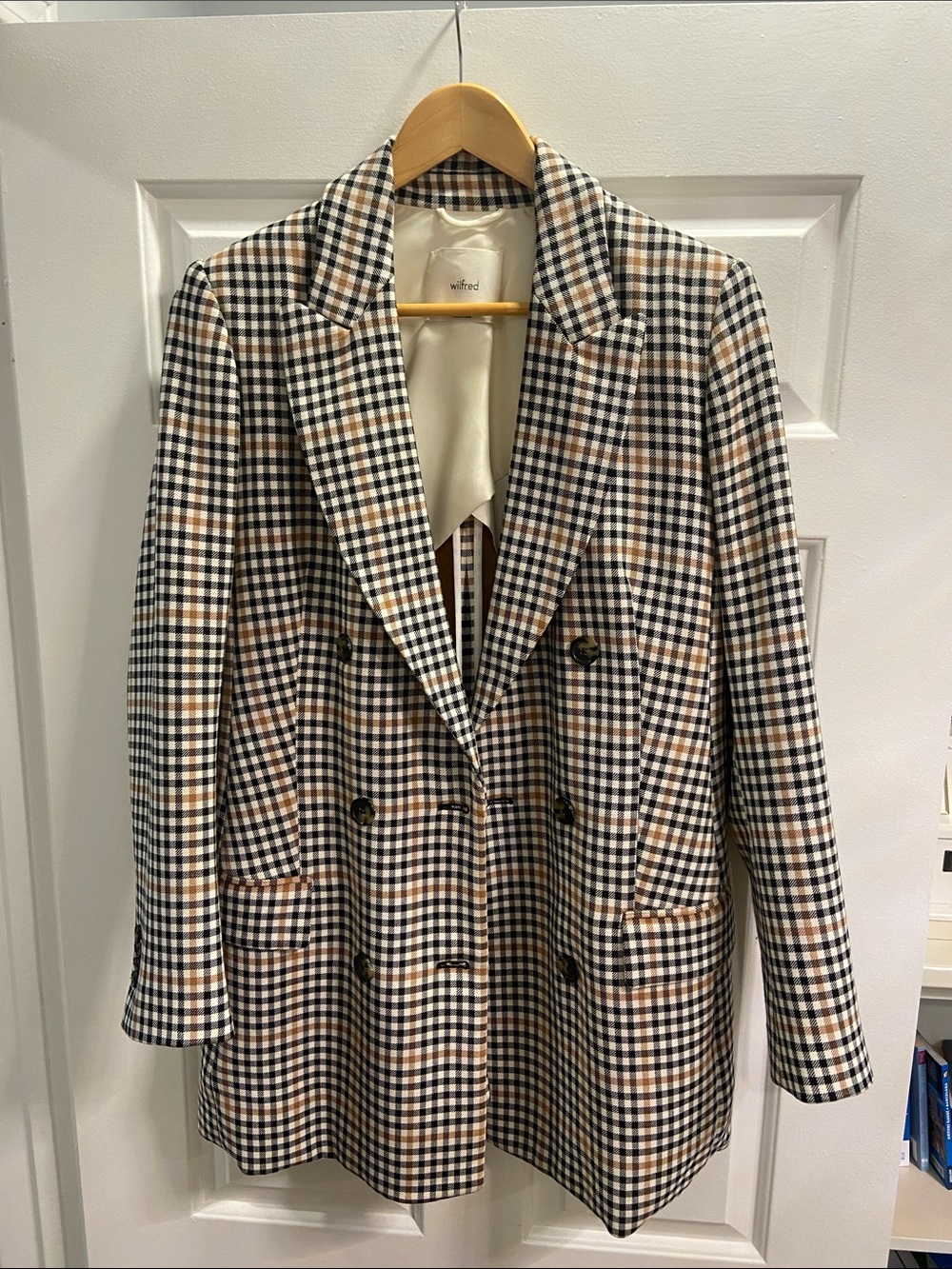 Wilfred Checked Double-Breasted Blazer in Beige, Black and Cream